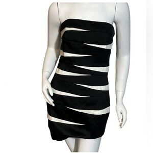 D9- strapless medium black & white sassy dress size 8 CACHE